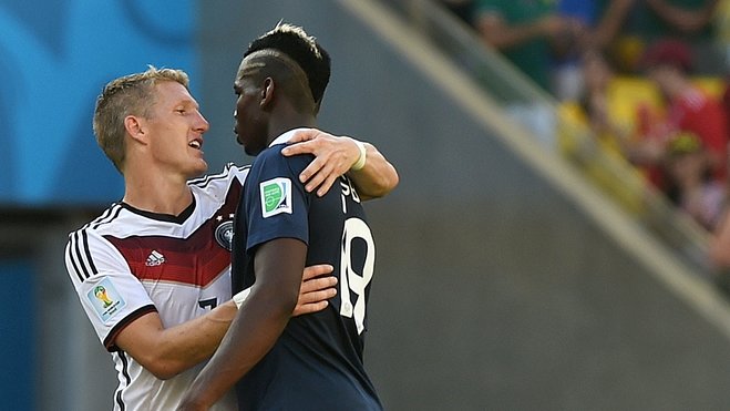 曼联与西汉姆联之战，梅诺再次坐足90分钟冷板凳。