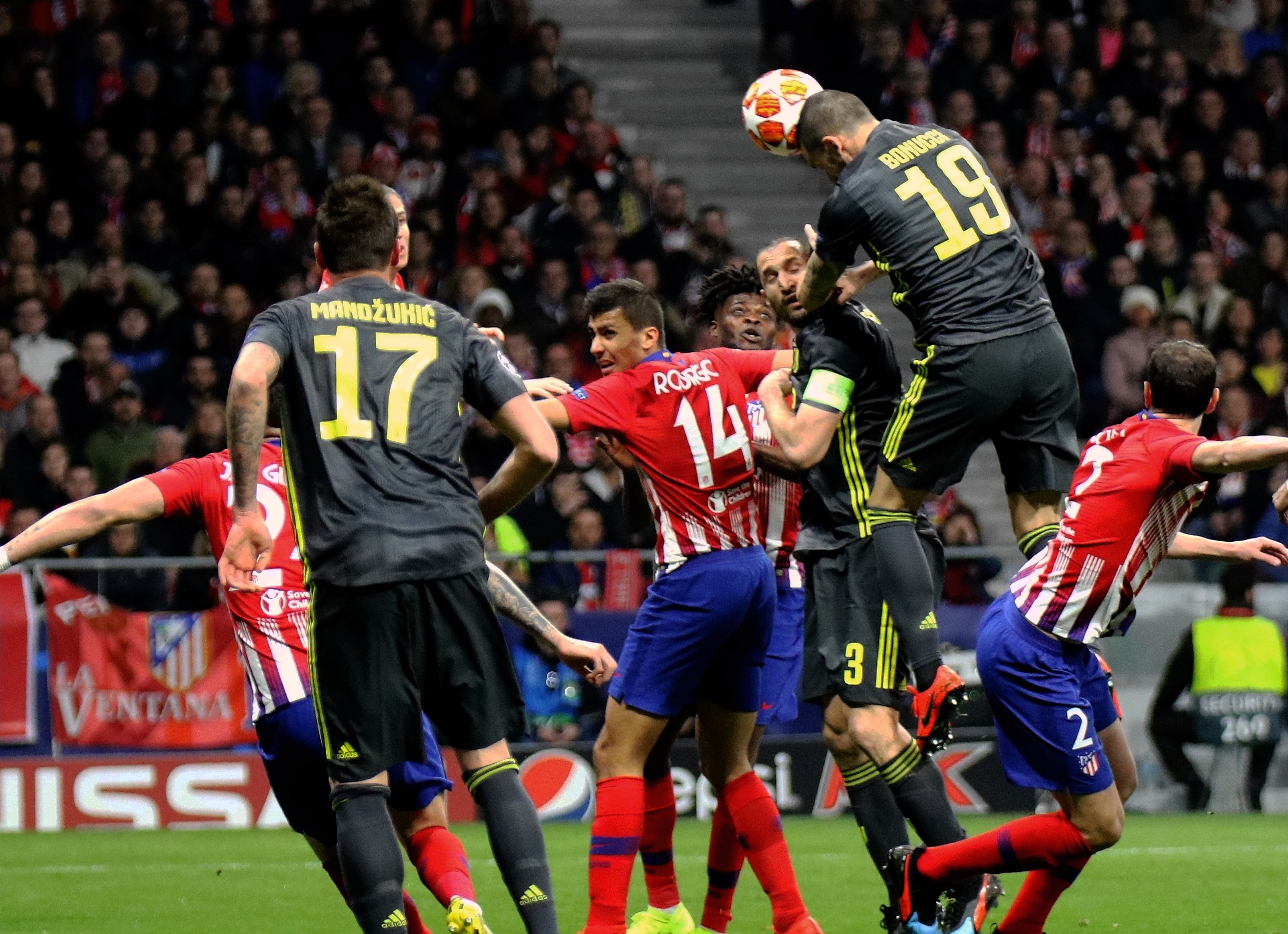 鲁尼：凯恩是英格兰历史最佳，他让我联想起C罗在曼联